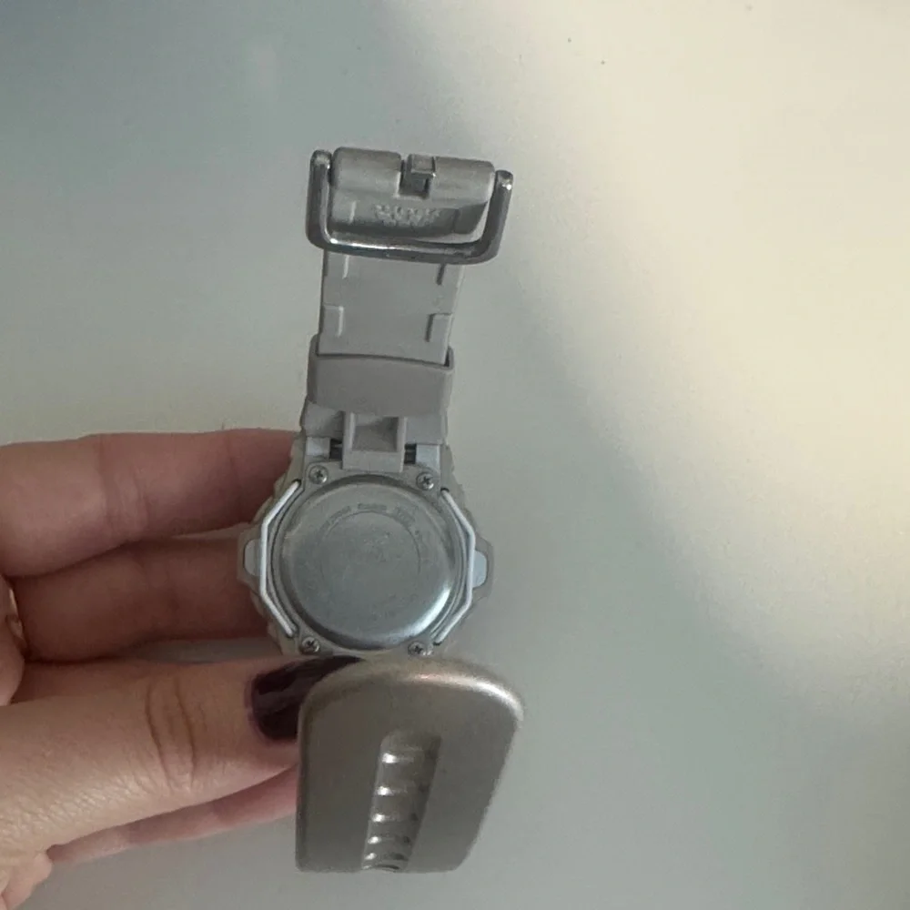 Baby G shock watch - Picture 3 of 5